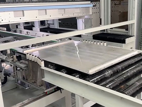 大型龙门式铆螺母