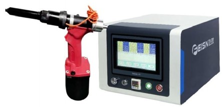 新能源汽车制造的“安全引擎”：飞效铆接过程监控拉钉枪，以智能监控定义紧固新标准