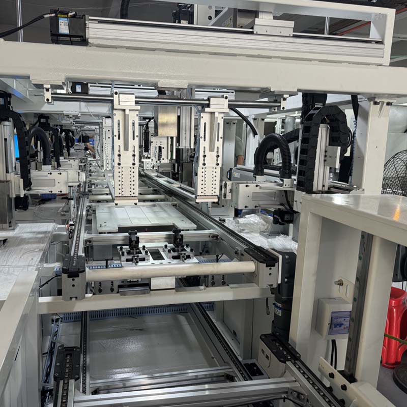 龙门式拉铆螺母中心为何成为新能源行业标配？